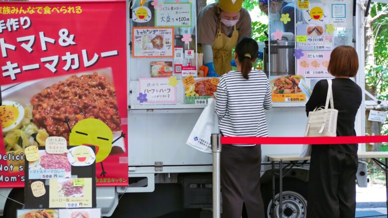 キッチンカーにも出店していただきました